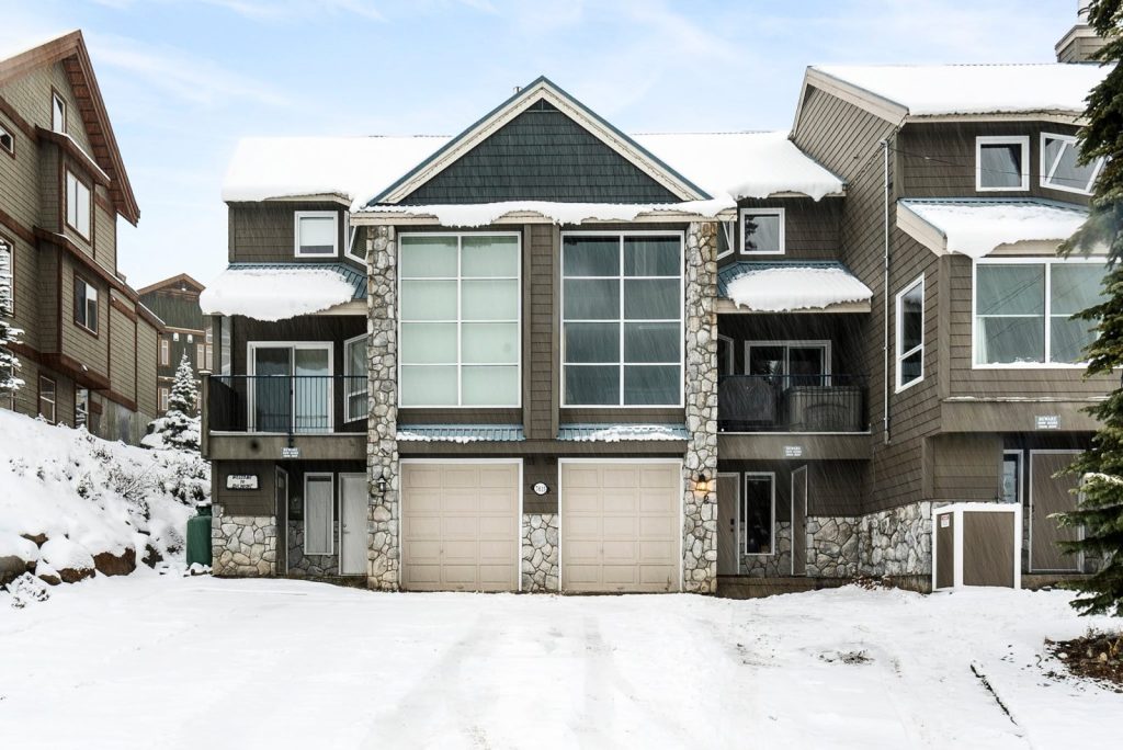 Summit Peaks | Best Ski In/Ski Out on the Hill! Main Image