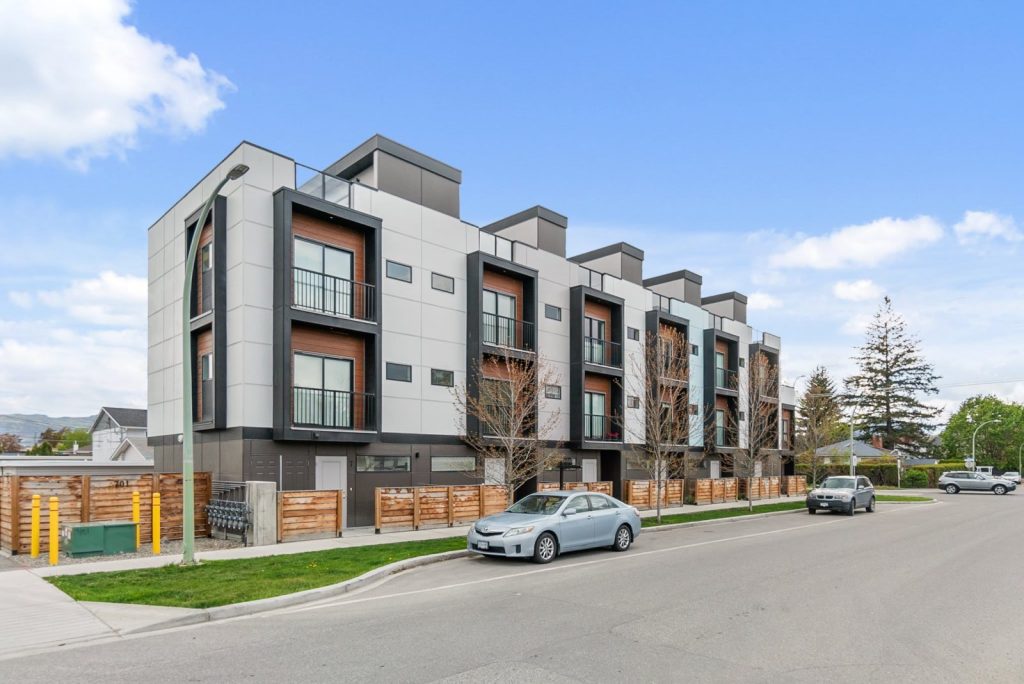 The Central | Downtown + Rooftop Patio Main Image