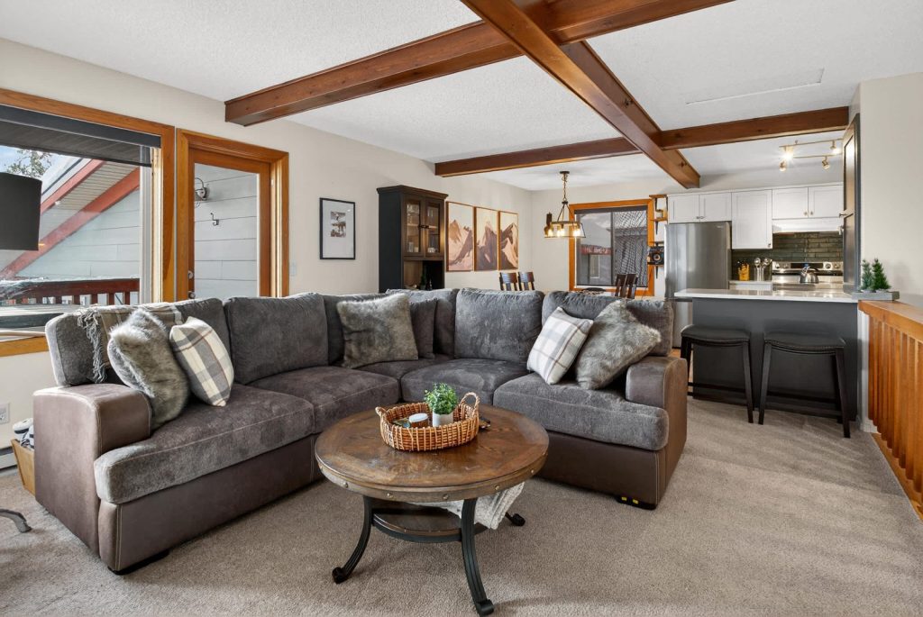 Fir & Feathers | Private Hot Tub & Ski In/Ski Out Main Image